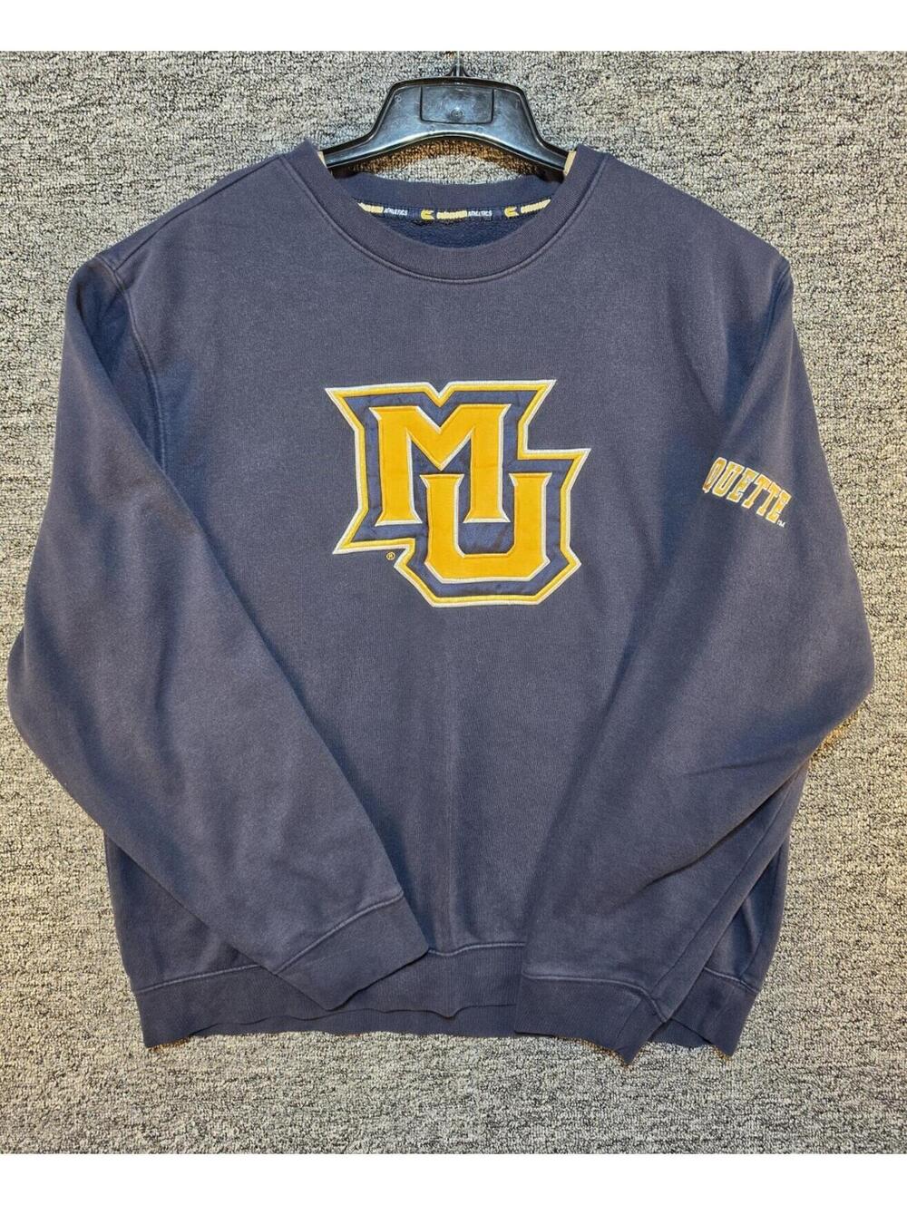 Colosseum Athletics Marquette Golden Eagles Crewneck Sweatshirt Navy